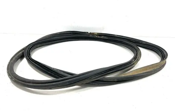 Volvo XC90 Trunk rubber seal (body) 
