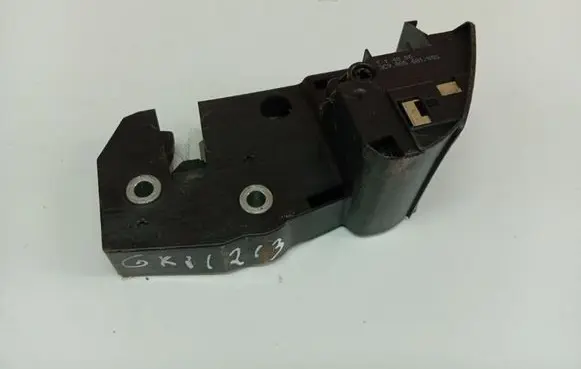 Volkswagen PASSAT B6 Seat back rest lock catch 3C38856310SS