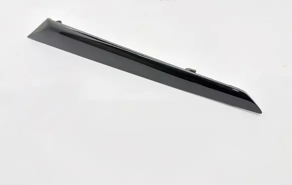 Maserati Ghibli Front door trim bar 670025974 673003883