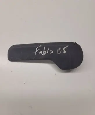 Engine bonnet (hood) release handle
