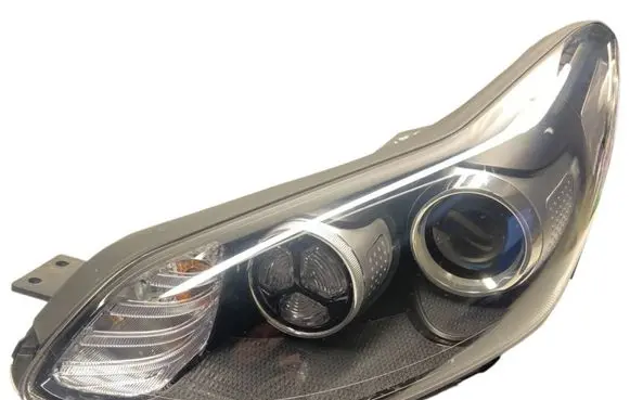 KIA Sportage Headlight/headlamp 92101F1110 L009L1105L2