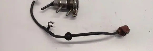Audi Q3 8U AdBlue injector 04L131113Q