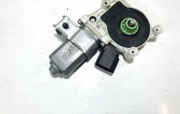 BMW 5 E60 E61 Front door window regulator motor 6922268 994441-104
