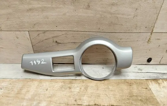 Skoda Octavia Mk2 (1Z) Dashboard glove box trim 1Z1858417