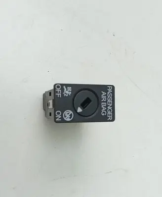 Passenger airbag on/off switch