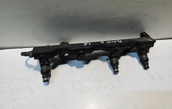 BMW 3 E36 Fuel main line pipe 13531739169 D3762FA