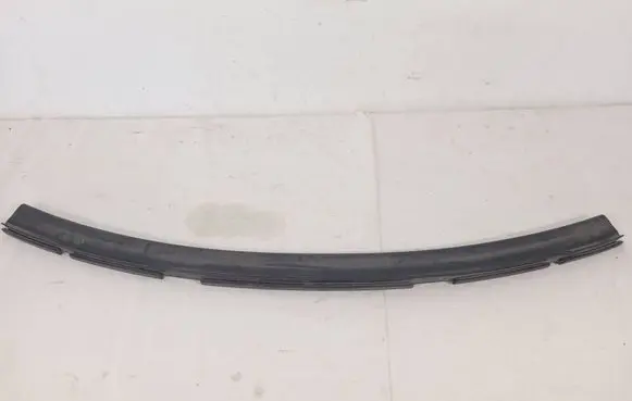 Audi Q7 4L Engine compartment rubber 7L0121345