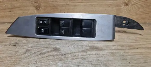 Nissan Murano Z50 Electric window control switch
