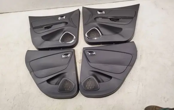 Renault Captur Door card panel trim set 