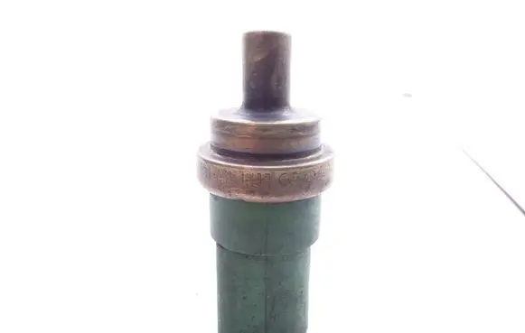 Audi A4 S4 B5 8D Coolant temperature sensor 059919501A