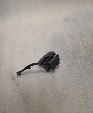 Loading door lock