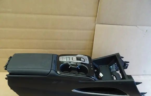 Hyundai Tucson IV NX4 Center console 846C3N7200