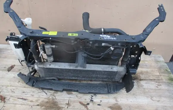 Nissan Qashqai Front piece kit 