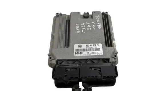 Volkswagen Touran I Engine control unit/module 03G906016CD 1039S06219 0281011945