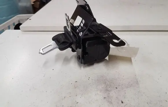 KIA Sorento Middle seatbelt (rear) C2122