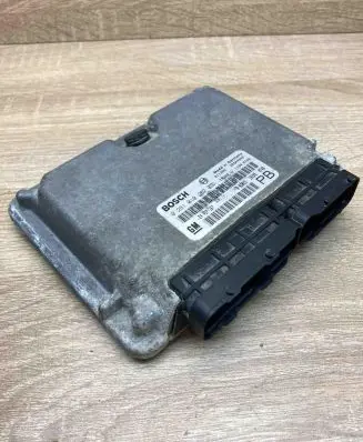 Opel Astra G Engine control unit/module ECU 24417167 0281010267