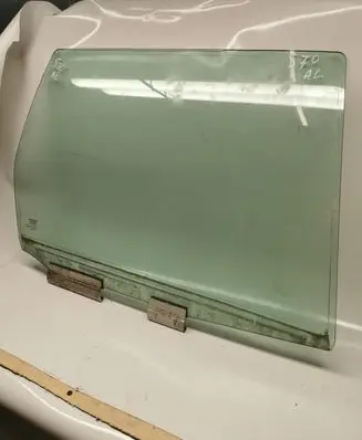 Volvo S70 V70 V70 XC Rear door window glass 43R001105