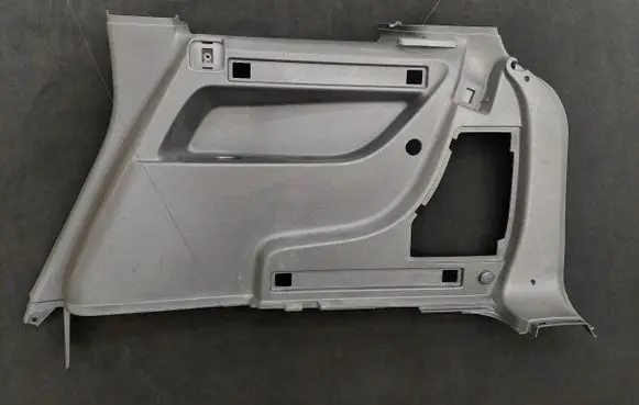 Opel Zafira B Trunk/boot side trim panel 13131324 WXE11E00320 322225228