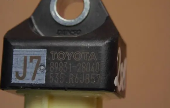 Lexus RX 450H Airbag deployment crash/impact sensor 8983128040
