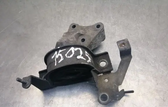 Lancia Musa Engine mount bracket