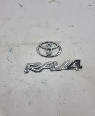 Toyota RAV 4 (XA20) Manufacturers badge/model letters 