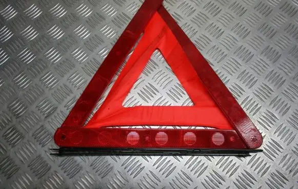 Alfa Romeo 156 Emergency warning sign 
