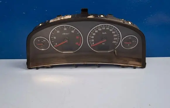 Opel Signum Speedometer (instrument cluster) 13136735JC 110080234023