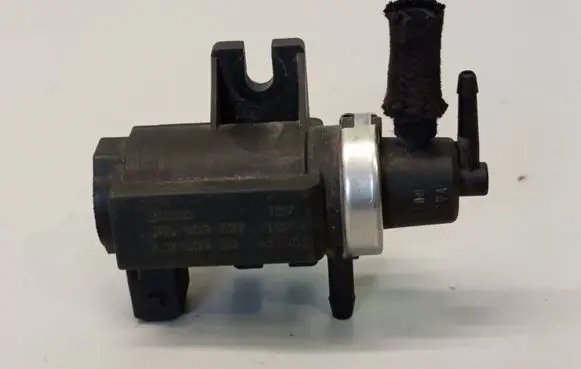 Audi 80 90 S2 B4 Turbo solenoid valve 1H0906627