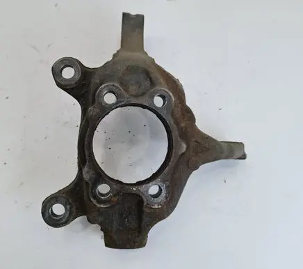 Nissan e-NV200 Front wheel hub