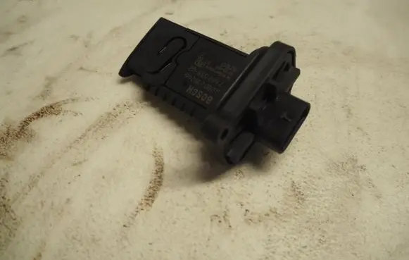 BMW X1 F48 F49 Mass air flow meter 13627602038 028218266 760203802