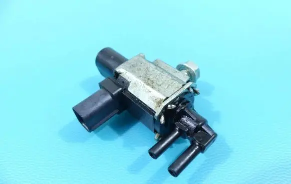 Ford C-MAX I Turbo solenoid valve BS7E-9A500-AA IMPRK1347055