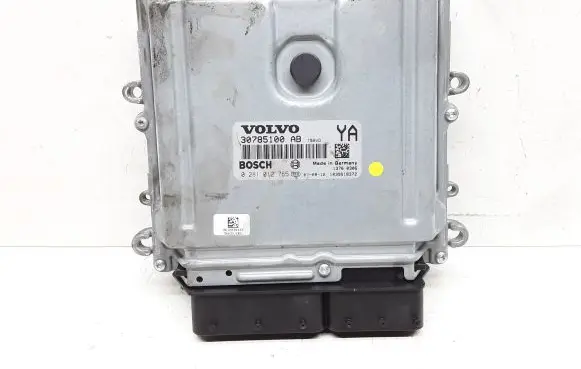 Volvo V70 Engine control unit/module 30785100 30785100AB 0281012765