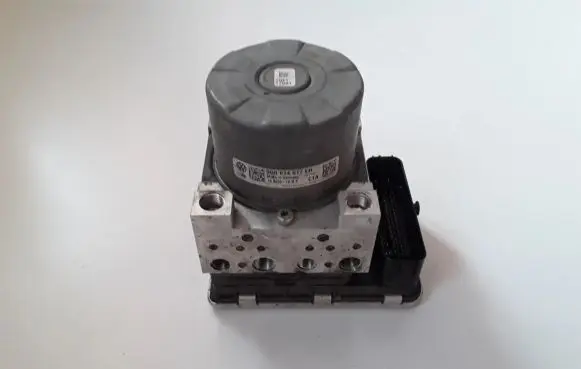 Volkswagen Golf VII ABS Pump 5Q0614517ER