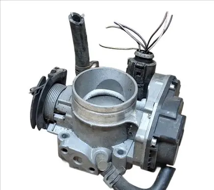 Volkswagen Bora Throttle body valve 20451601 M92701