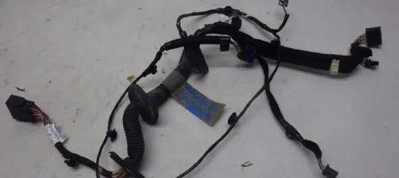 Renault Master III Front door wiring loom 241257258R