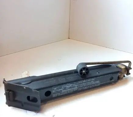 Audi 100 S4 C4 Lift Jack 4A0011031A