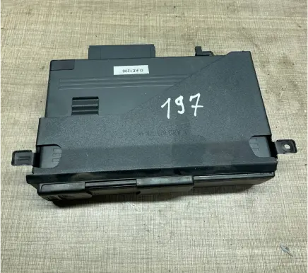 Mercedes-Benz C W203 CD/DVD changer A2038209089 020109 MC3010