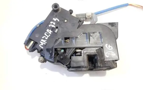 Mazda 323 Rear door lock