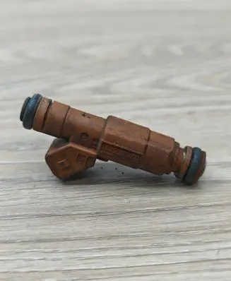 Volvo XC90 Fuel injector 9186340