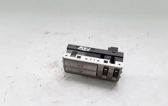 Jaguar XF Headlight level height control switch 8X2311654BC 10400976890