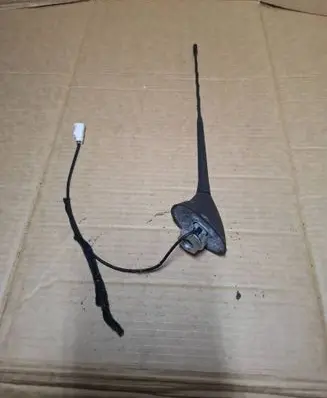 Peugeot 208 I Radio antenna 9674768980