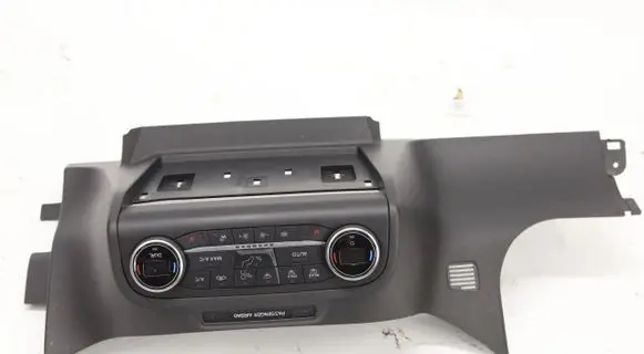 Ford Focus Other switches/knobs/shifts KX7T18C612AH