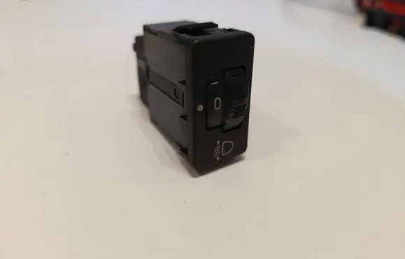 Peugeot 107 Headlight level height control switch 