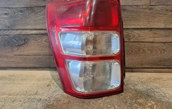 Suzuki Grand Vitara II Rear/tail lights 22059079 1504