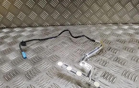 Volkswagen Golf V Seat heating element 1K0963553