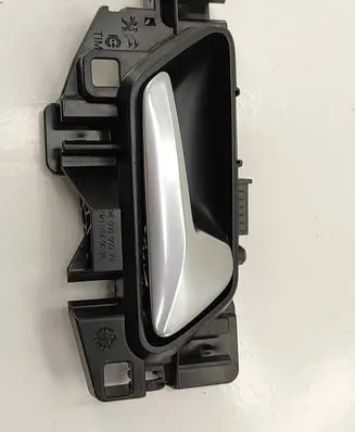 Peugeot 308 Front door interior handle 98000000V