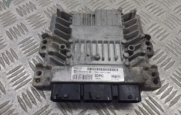 Ford Focus Engine control unit/module ECU 7M51-12A650-APC
