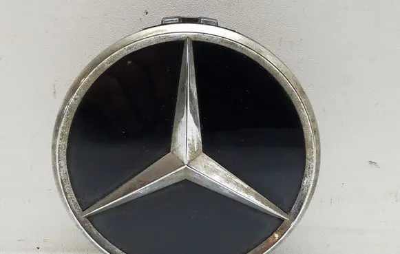Mercedes-Benz CLA C117 X117 W117 Original wheel cap 2204000125