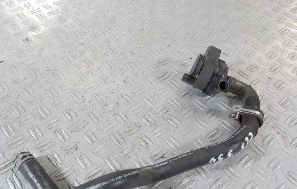 Mercedes-Benz CLS C219 Engine coolant pipe/hose A2118302596 625412