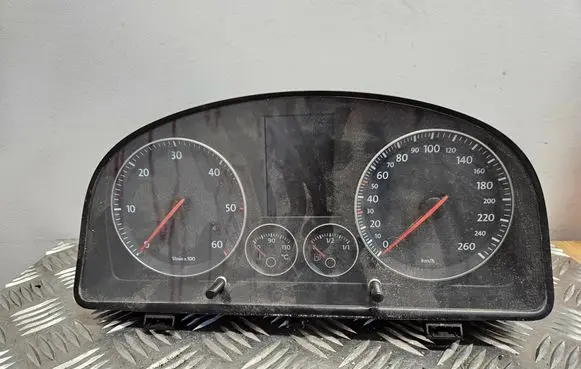 Volkswagen Touran I Speedometer (instrument cluster) 1T0920872F